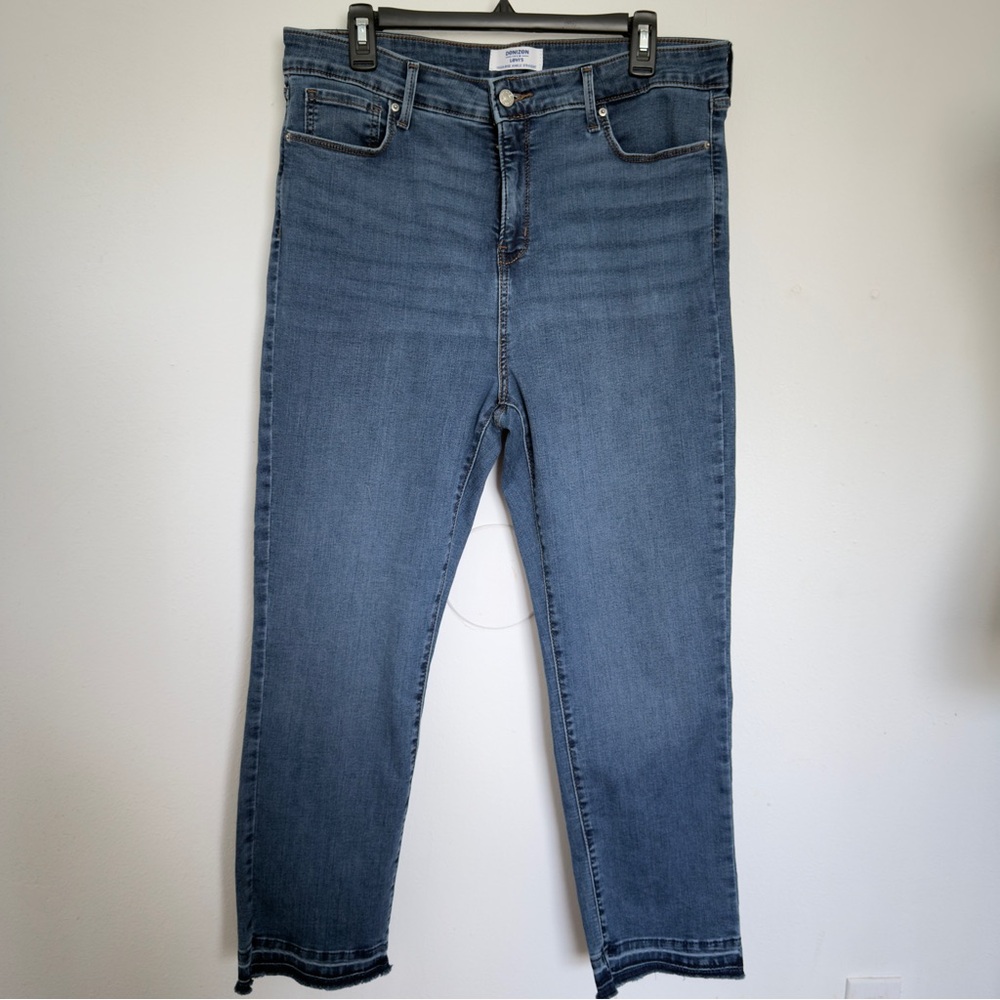 DENIZEN LEVI’S Women High Rise Ankle Straight Jeans 14 W32 DISTRESSED Hem Blue